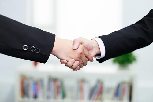 秉持着“专注立异，，，，，，专心折务”的理念，，，，，，yl23455永利一直把每一个客户看成是公司的VIP