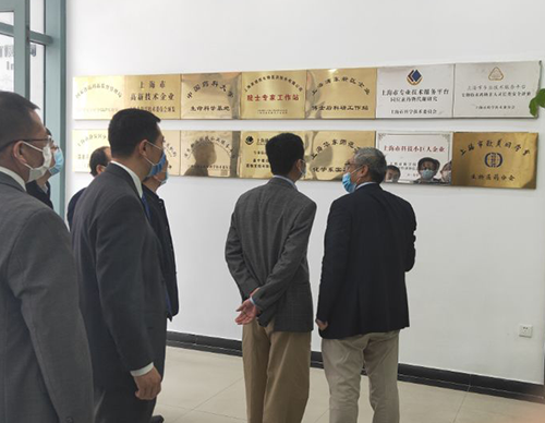 吴清副市长一行听取了yl23455永利关于一站式综合研发效劳的手艺实力先容