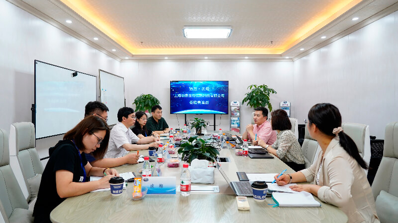 DMPK团队再获客户赞誉，，领泰生物CEO冯焱博士亲临yl23455永利授奖.jpg